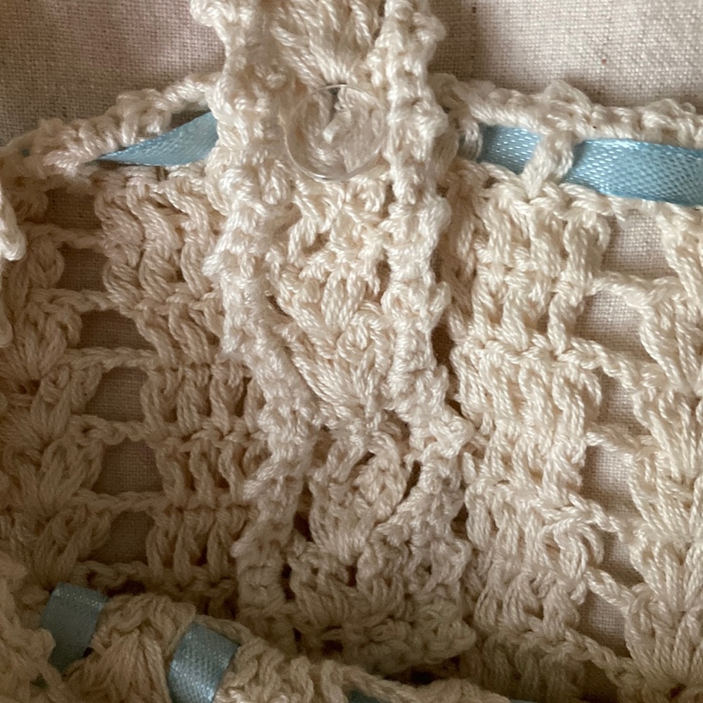 Chasing Unicorns 🐚🩵 More Than A Feeling Crochet Camisole sz M - Picture 17 of 17